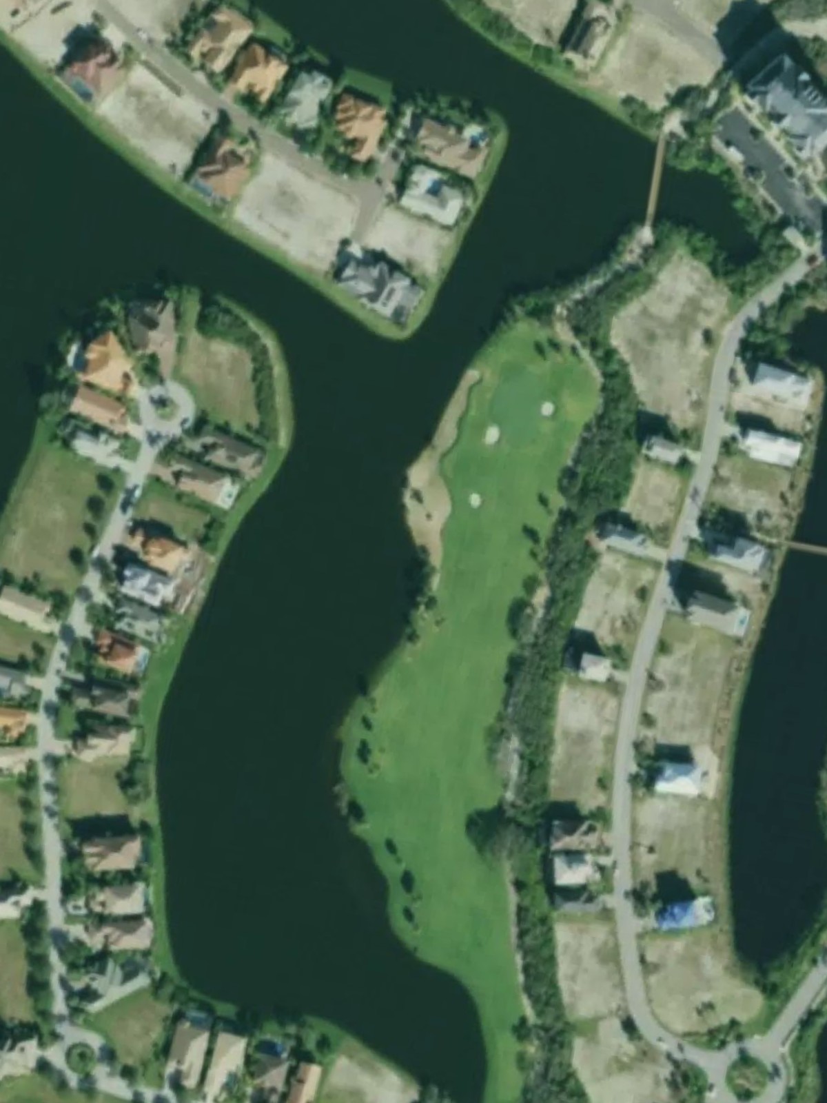 Hole 7 satellite