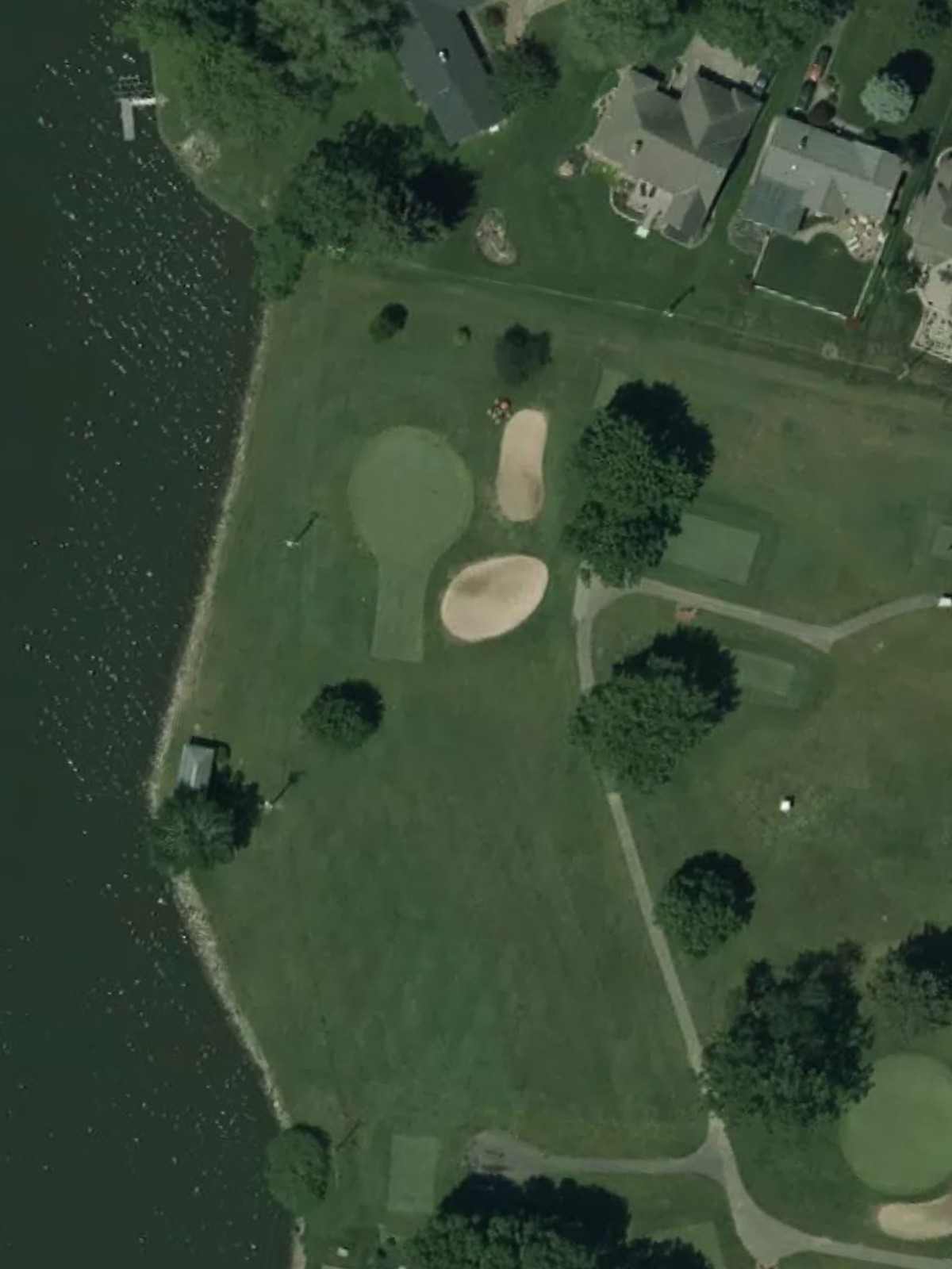 Hole 7 satellite