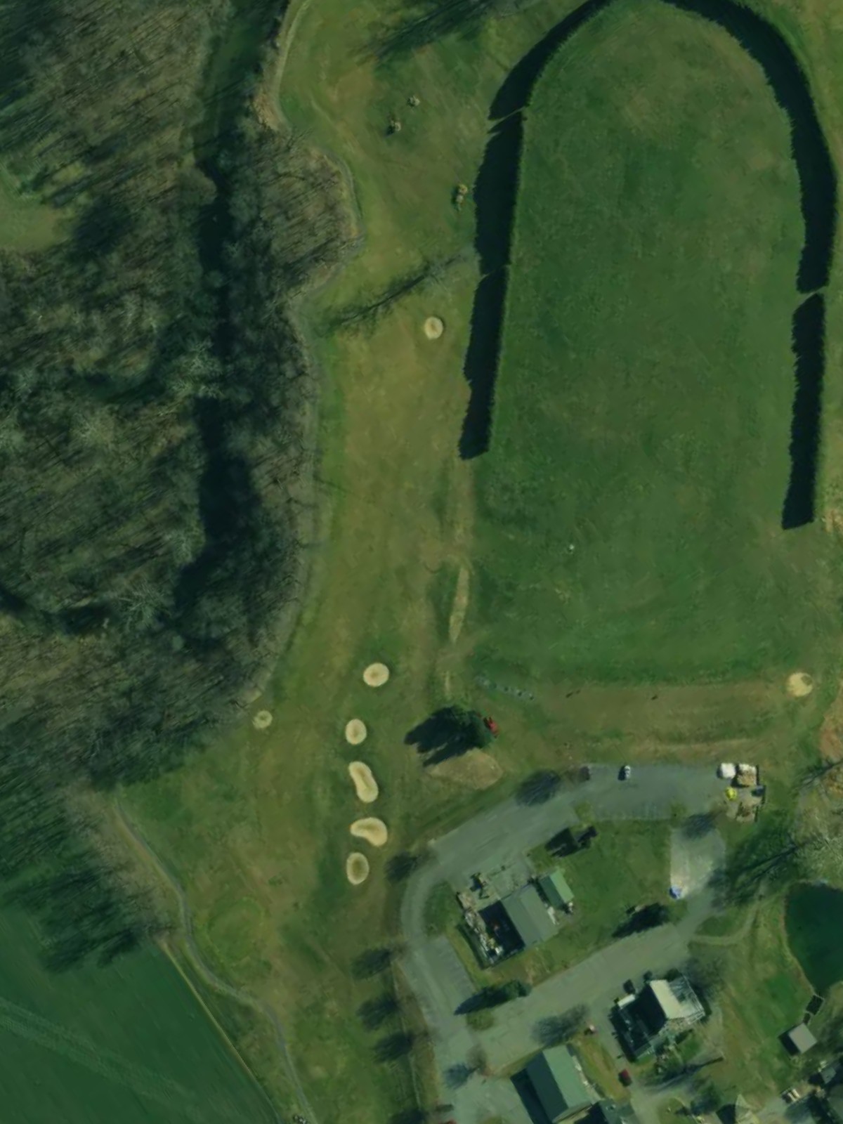 Hole 7 satellite