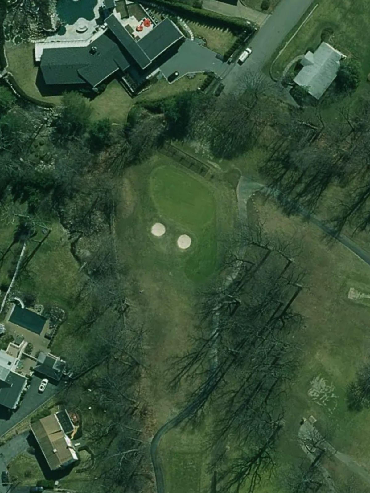 Hole 7 satellite
