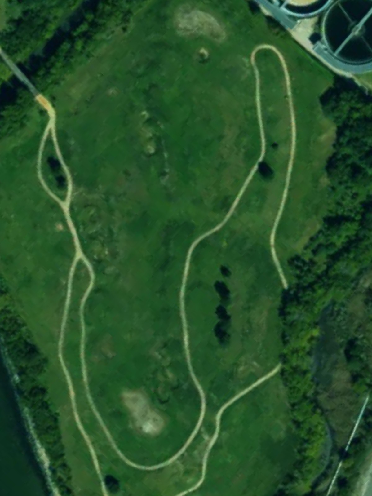 Hole 4 satellite