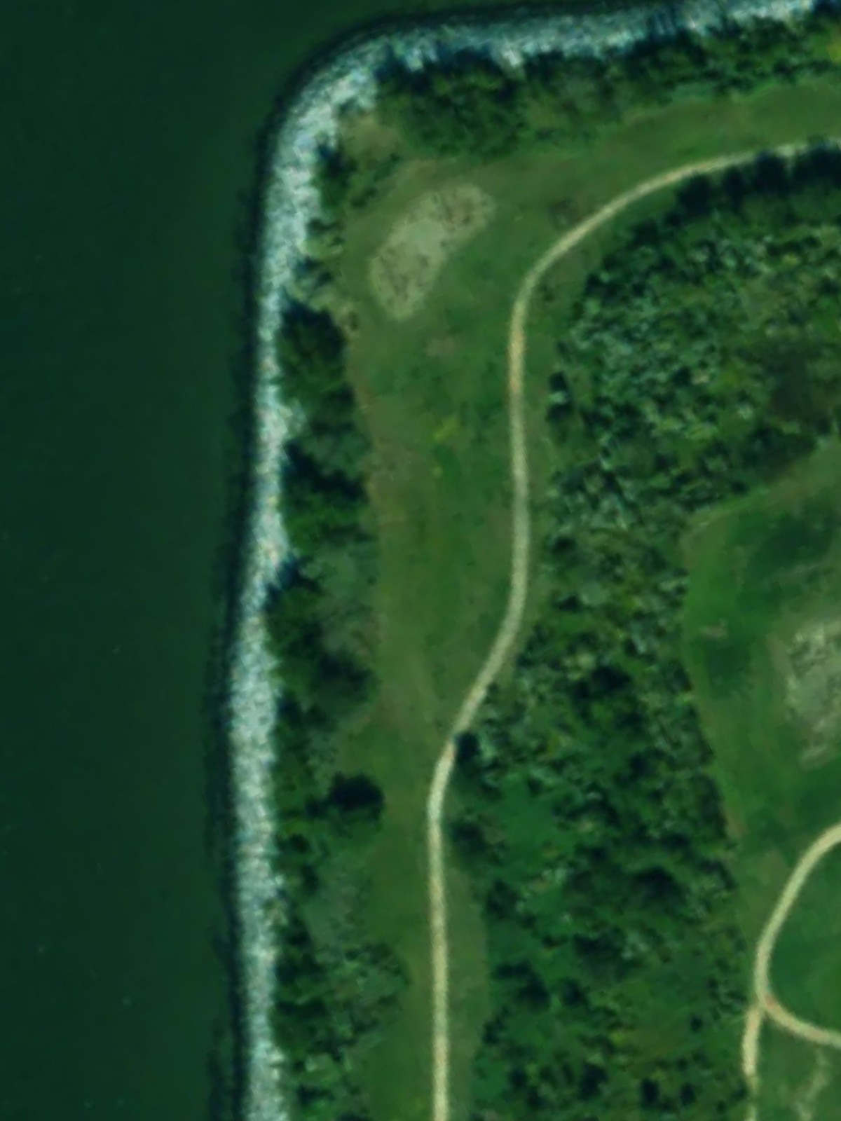 Hole 7 satellite