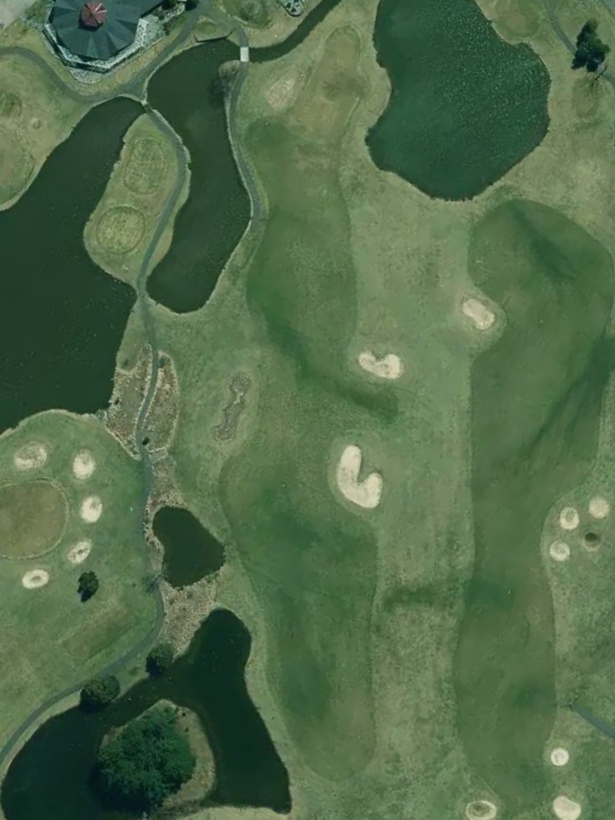 Hole 5 satellite