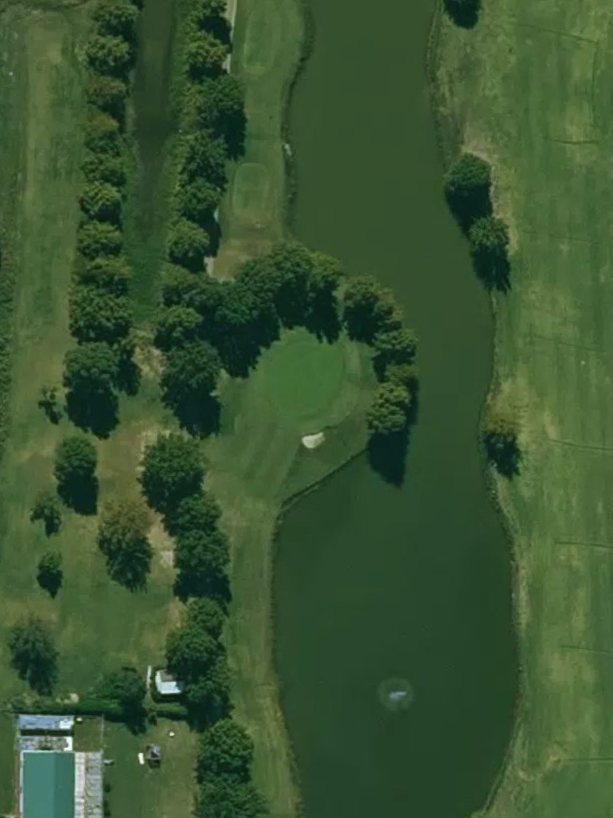 Hole 7 satellite