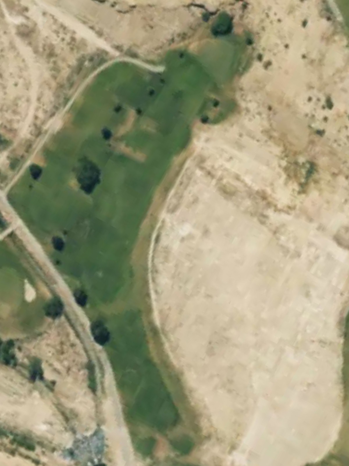 Hole 4 satellite