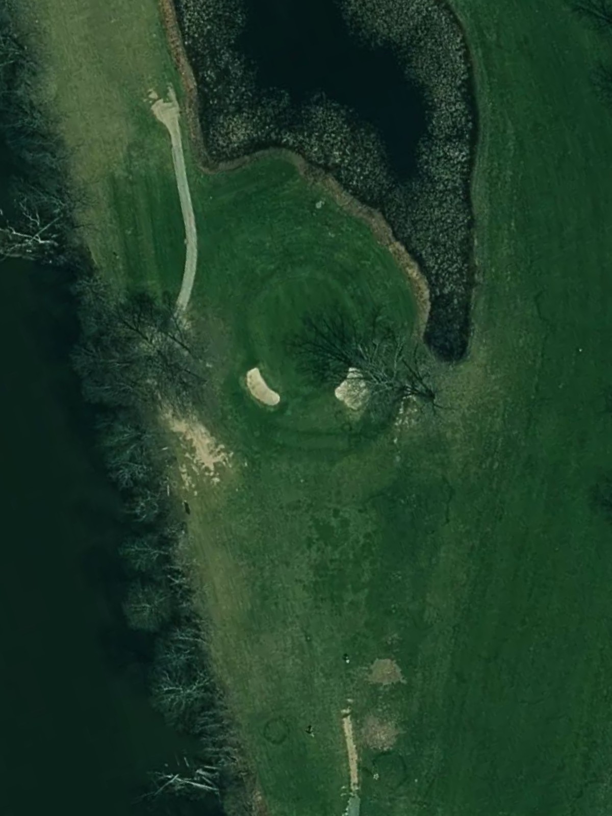 Hole 4 satellite