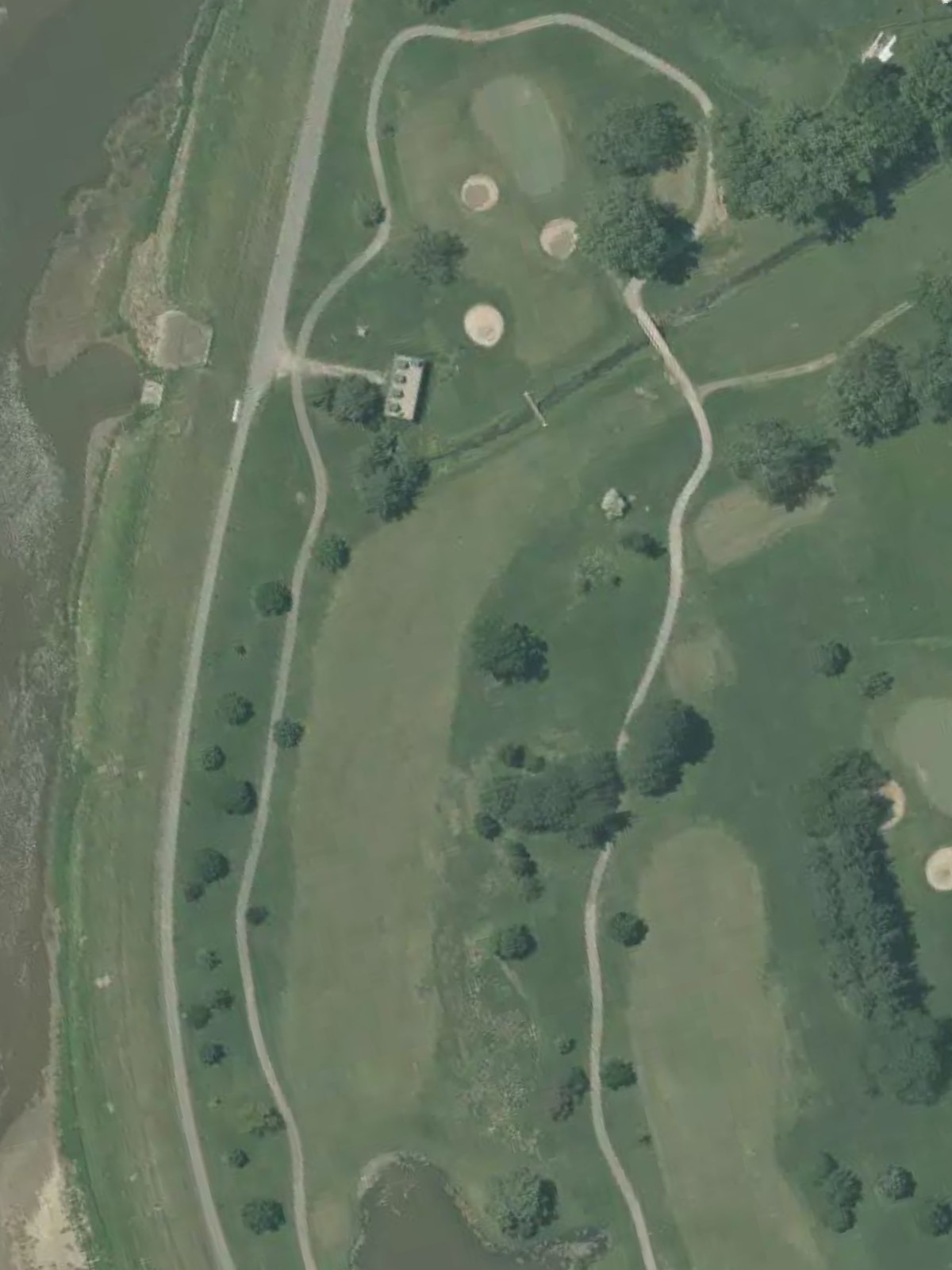 Hole 7 satellite