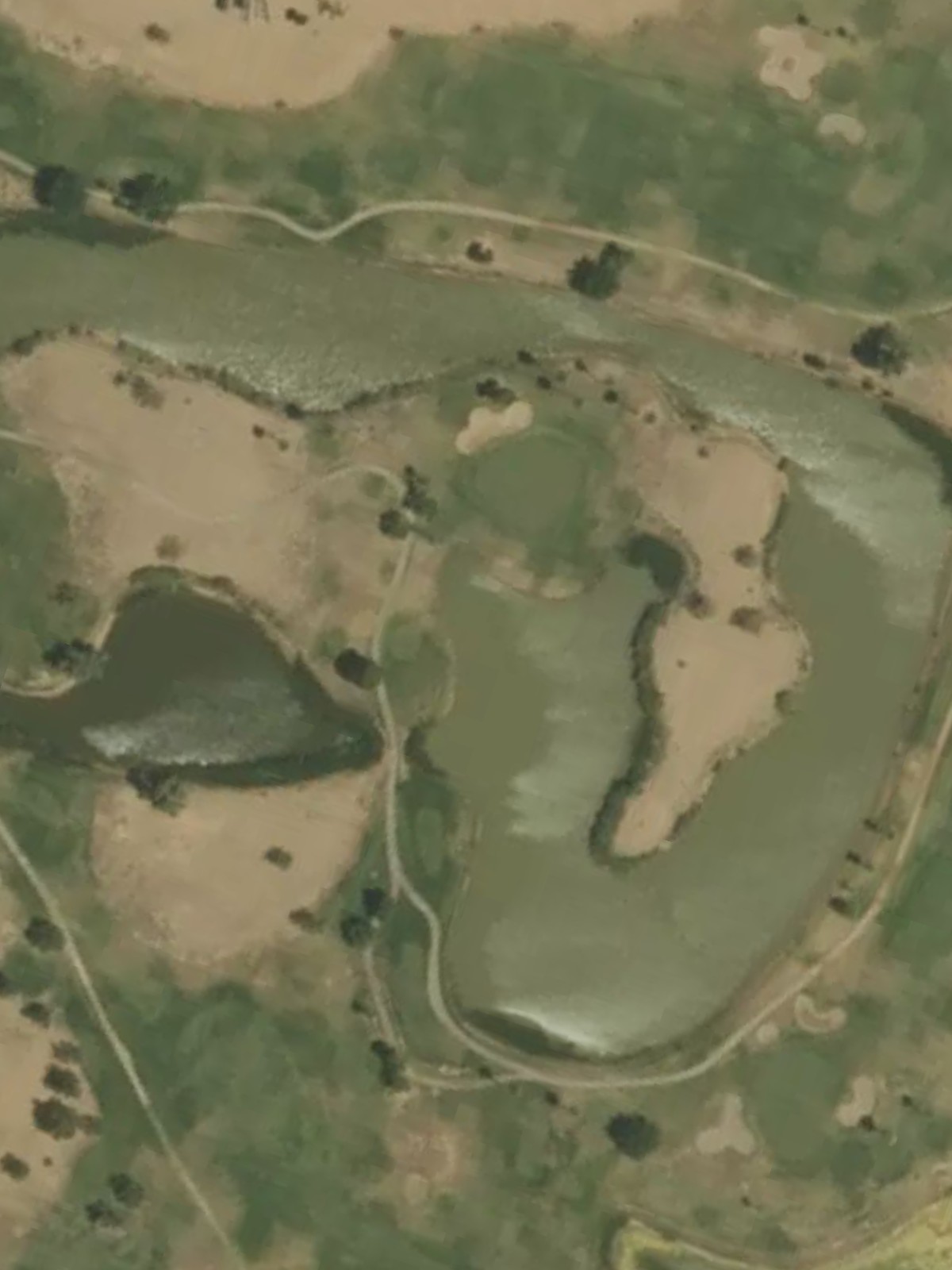Hole 7 satellite