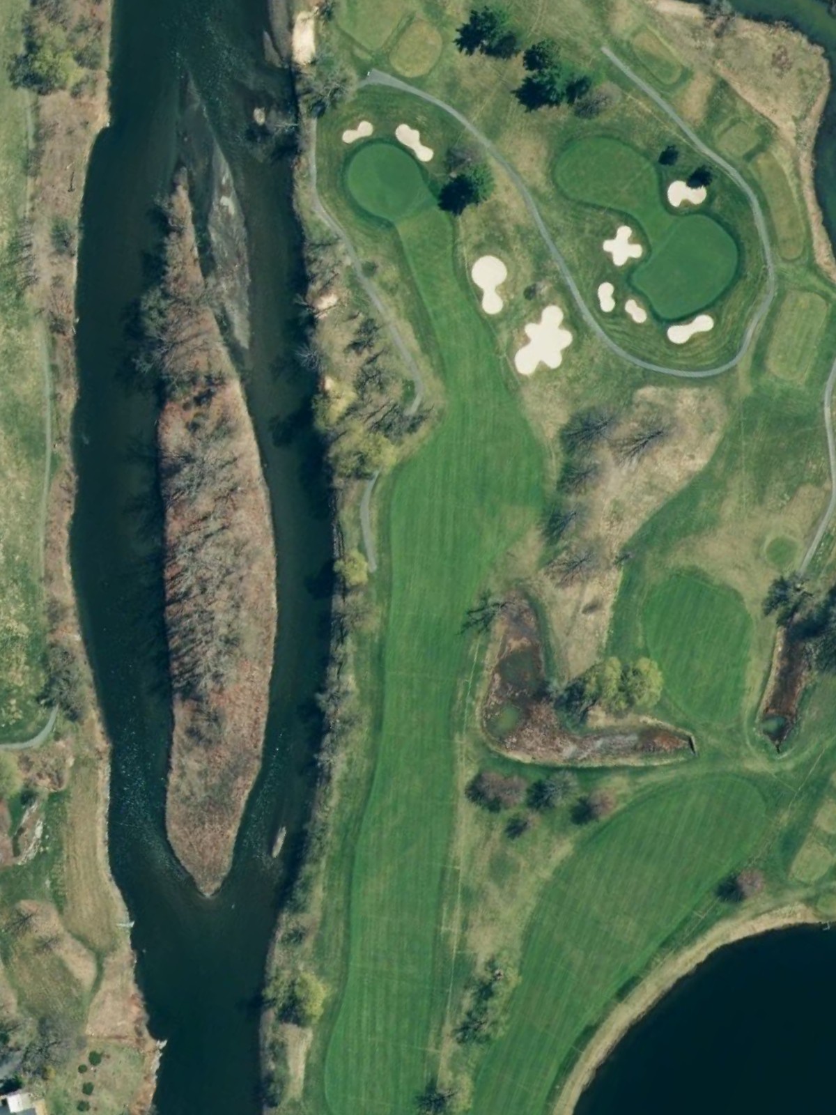 Hole 7 satellite