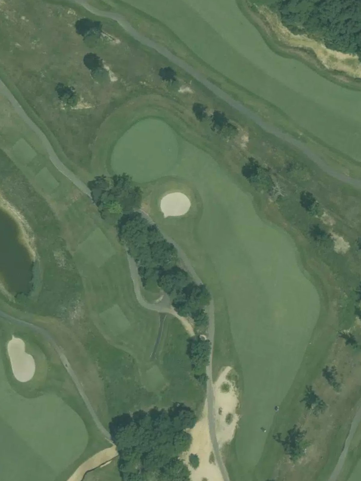 Hole 7 satellite