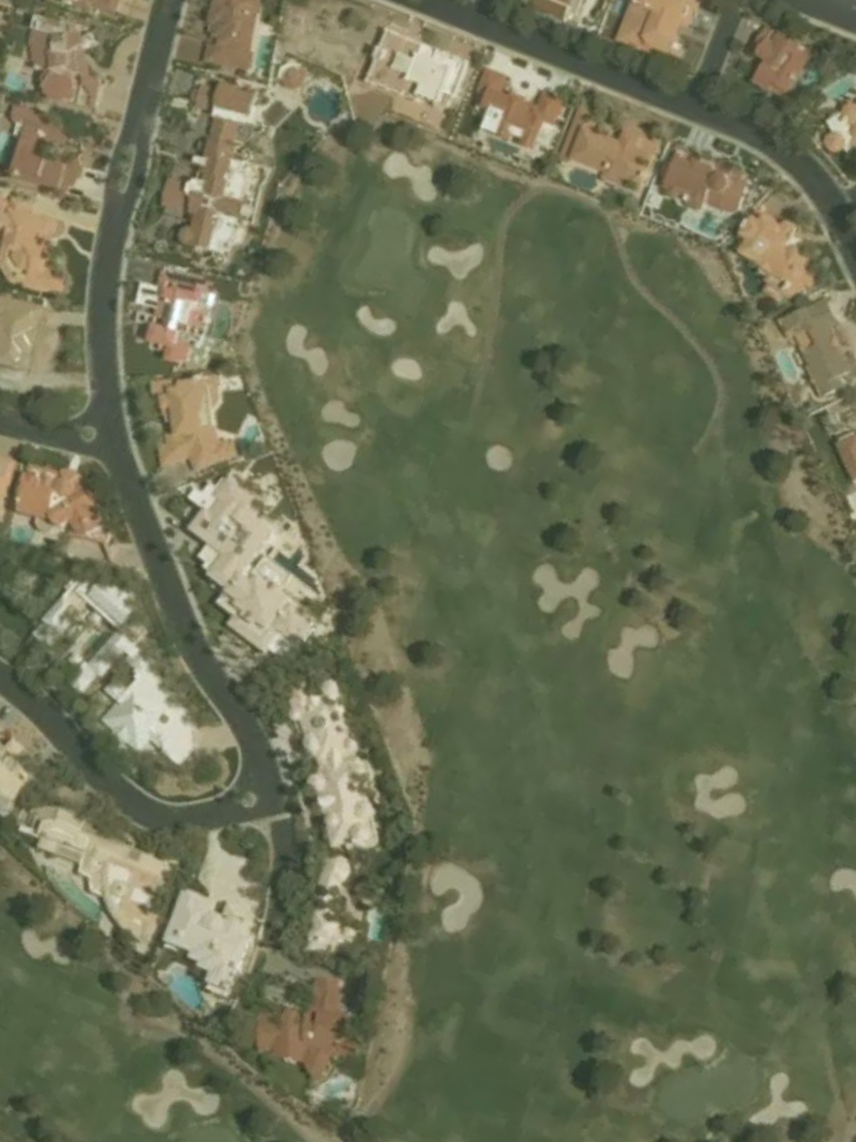 Hole 7 satellite