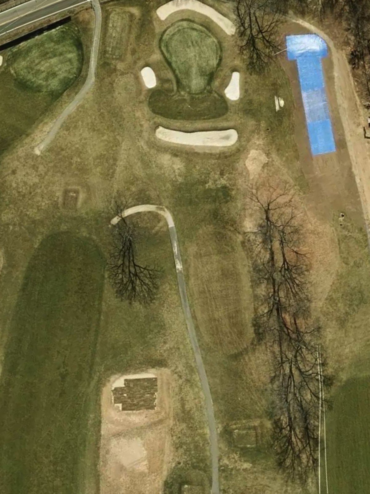 Hole 7 satellite