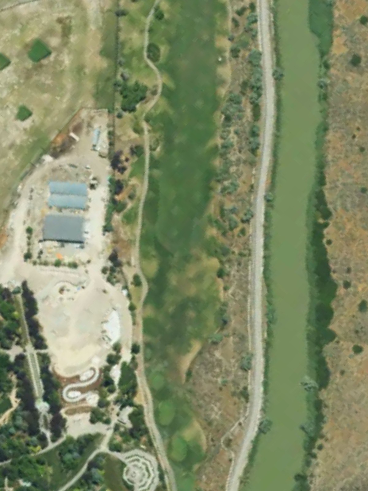 Hole 6 satellite