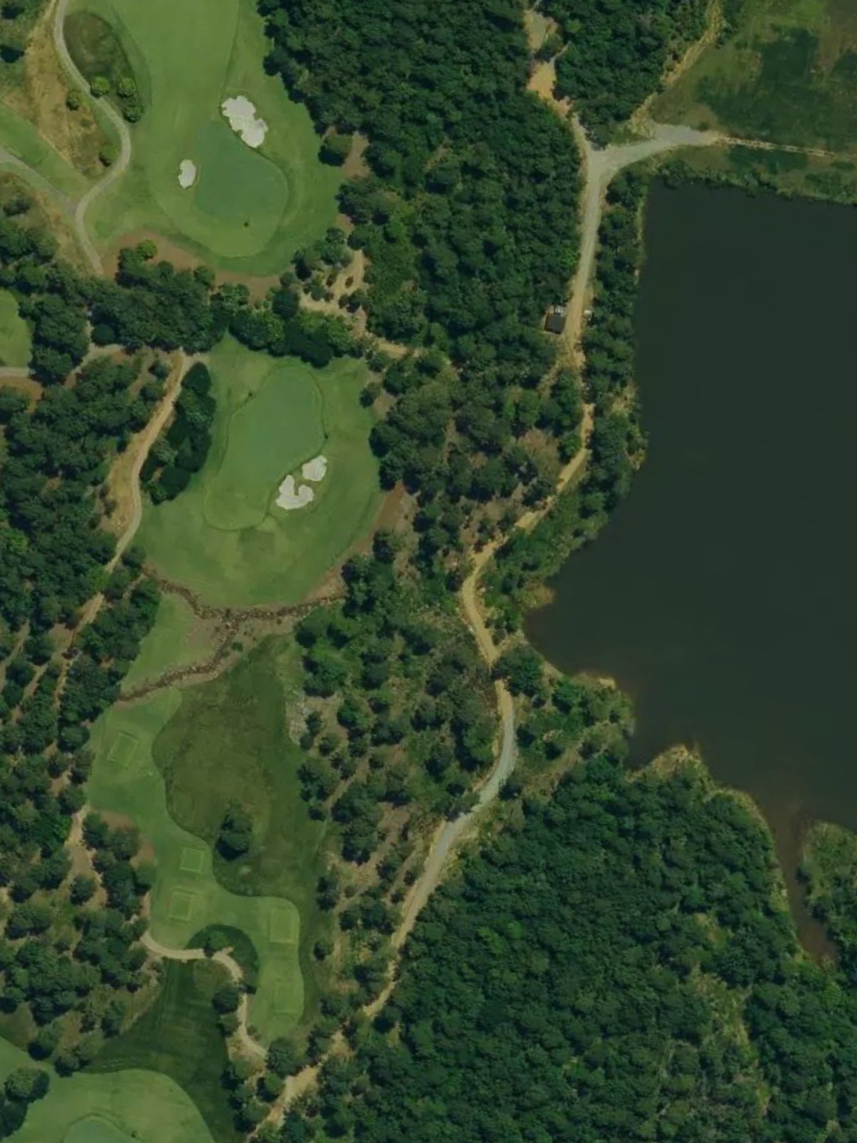 Hole 4 satellite