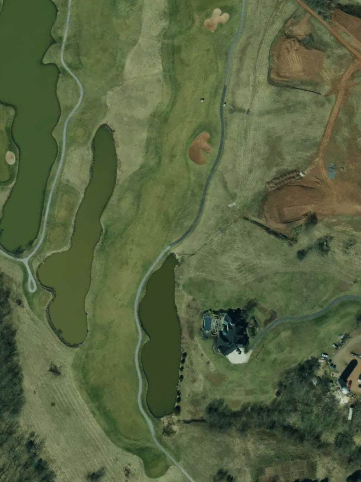 Hole 7 satellite