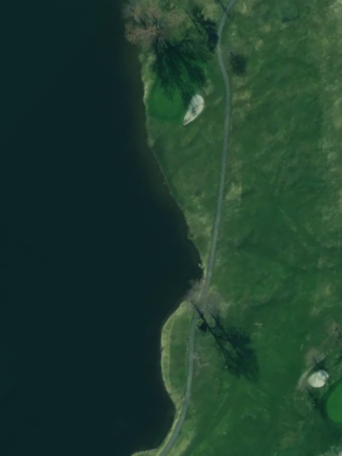 Hole 7 satellite