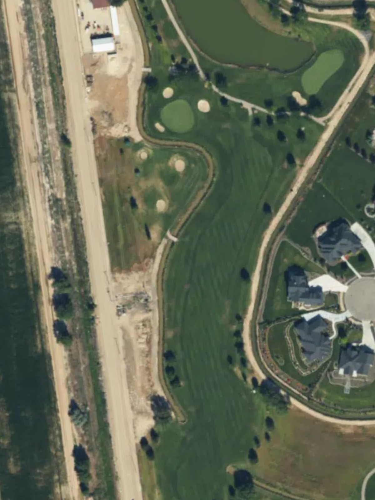 Hole 7 satellite