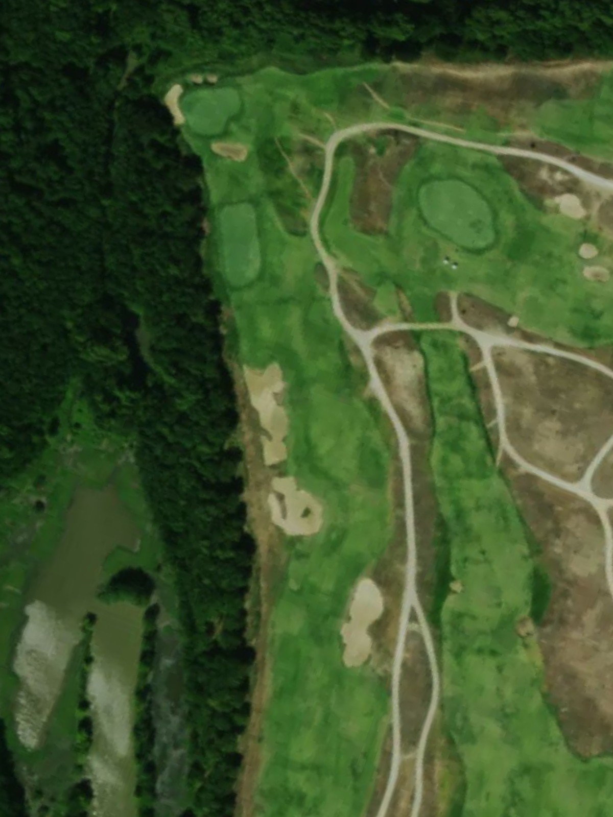 Hole 7 satellite