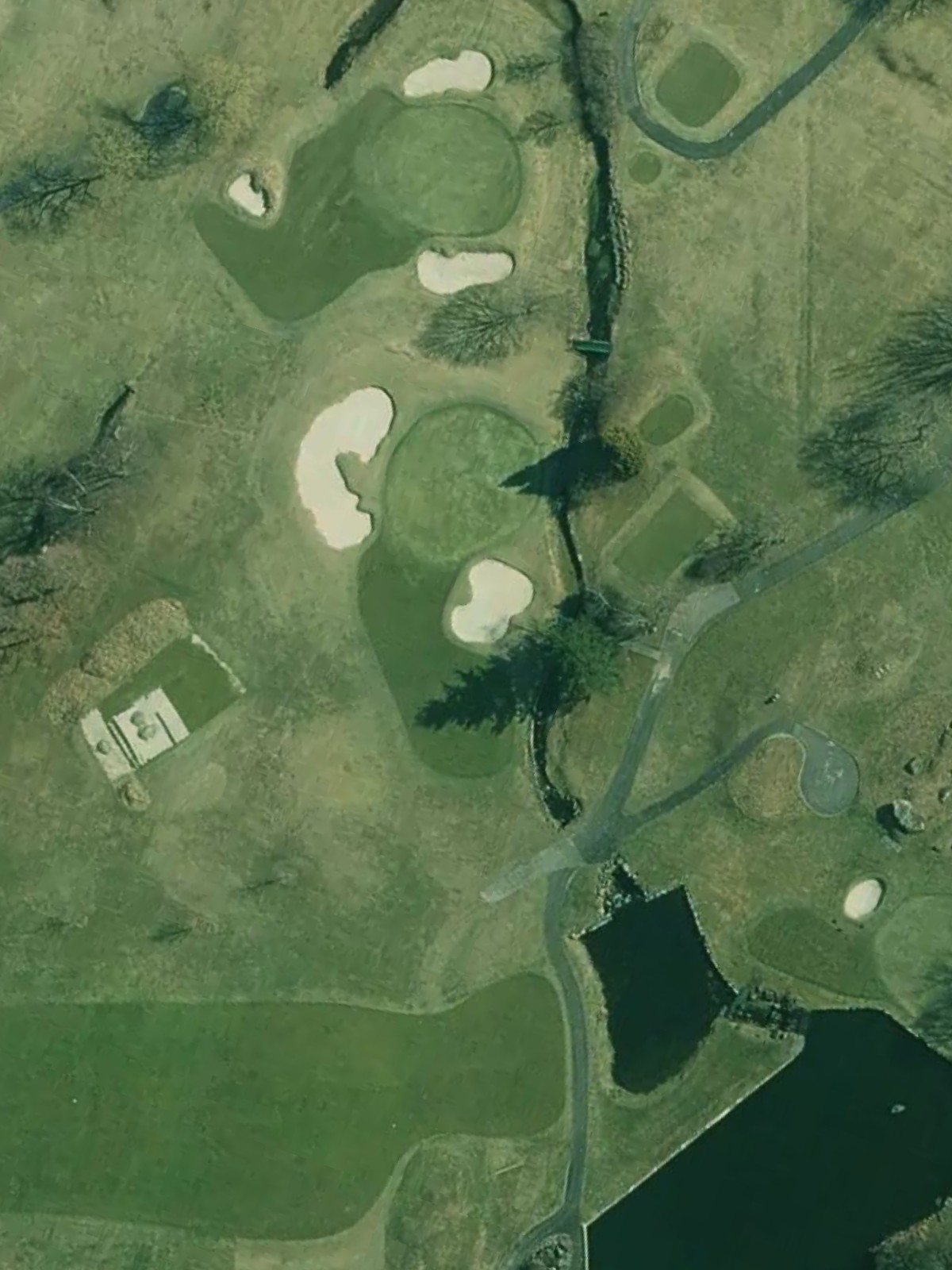 Hole 7 satellite